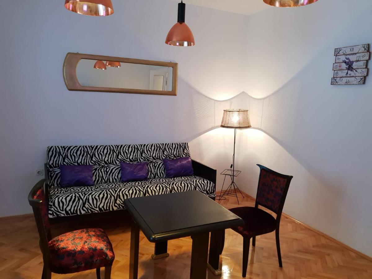 Apartman Pem Pula Eksteriør billede
