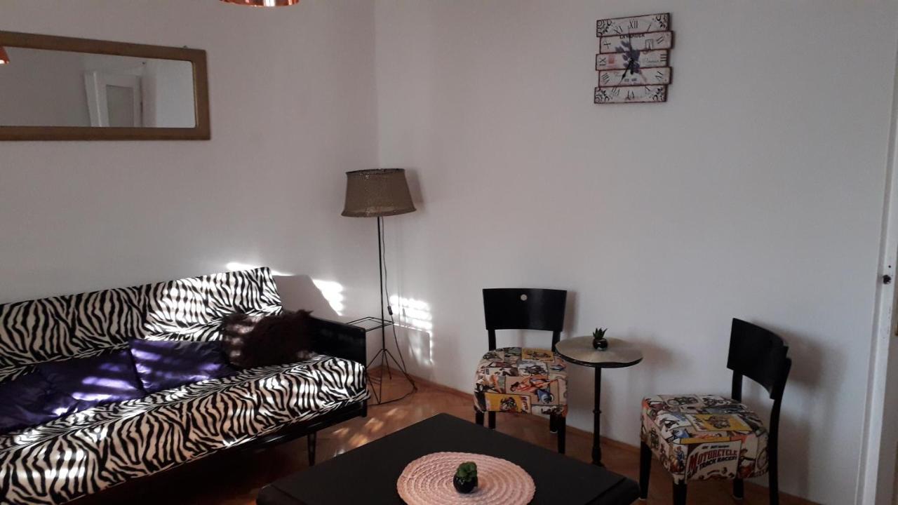 Apartman Pem Pula Eksteriør billede